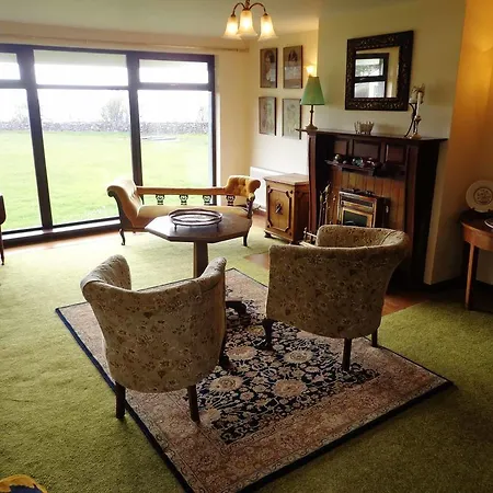 Helensville House *